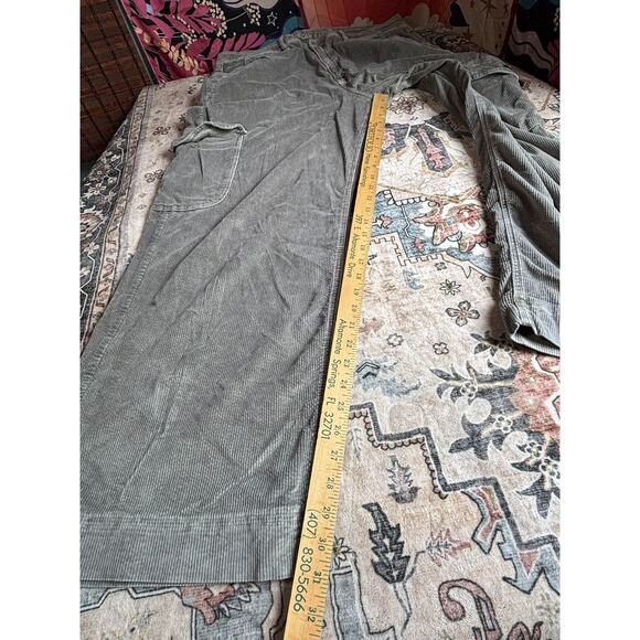 American Eagle Extra Wide Leg Barrel Flare Corduroy Jeans Women's Size 18 - Picture 8 of 11